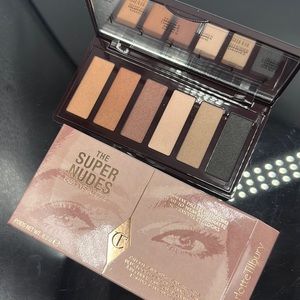 Charlotte tilbury the super nudes palette